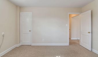 1410 QUINN St 6, Arlington, VA 22209