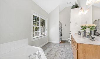 7 Oak Ridge Dr, Atkinson, NH 03811