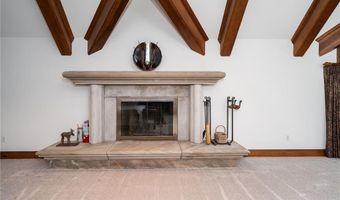 879 N 200 Rd, Baldwin City, KS 66006