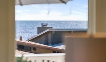 621 Beach Dr, Aptos, CA 95003