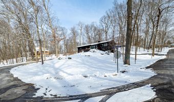 4120 Woodland Dr, Ann Arbor, MI 48103