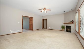 214 Hillside Dr, Baldwin City, KS 66006