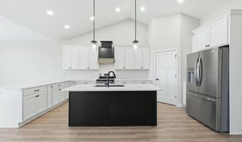 2023 Approach Dr, Auburn, IN 46706