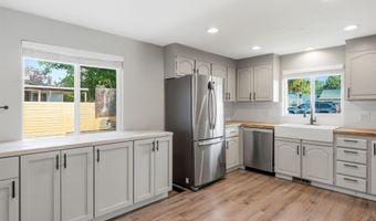1817 Willow St, Caldwell, ID 83605