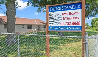 22617 155th St, Basehor, KS 66007