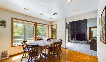 3122 St Louis Rd, Arcata, CA 95521
