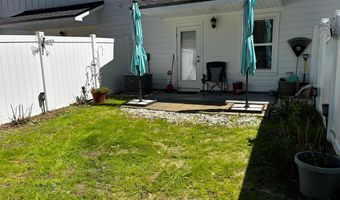 278 The Prado E-4, Apalachicola, FL 32320