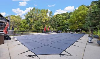 9820 Snow Pointe Dr SE, Alto, MI 49302