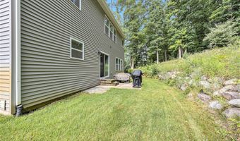 9243 Trafalgar Dr SE, Alto, MI 49302