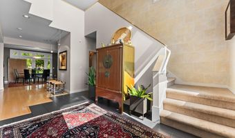 2529 Thornapple Dr, Ann Arbor, MI 48103