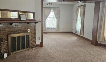 134 E Main St, Agency, IA 52530