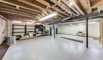 715 W Whiting Ln, Arlington Heights, IL 60004