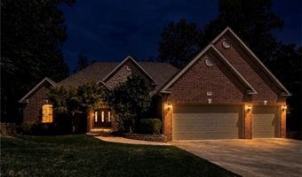 1303 NE Fairwinds Dr, Bentonville, AR 72712