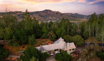 1105 White Oak Dr, Santa Rosa, CA 95409