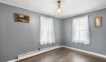 218 Breezy Hill Rd, Barton, VT 05822