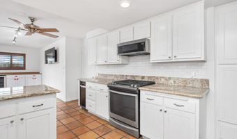 728 Rainbow Hills Rd, Fallbrook, CA 92028
