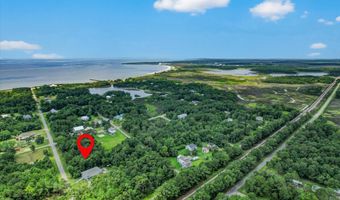 5177 Herron St, Bay St. Louis, MS 39520