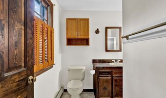70 Smith Ln, Burlington, CT 06013