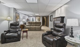 86 Carl Dr NE, Ada, MI 49301