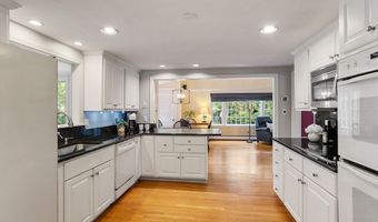 15 Thoreau Rd, Acton, MA 01720