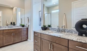 9915 S DUTCHMAN Dr, Apache Junction, AZ 85120