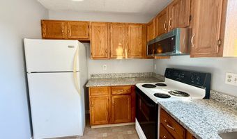 151 Shelter Rock Rd 17, Danbury, CT 06810