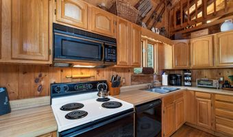 78 Hazen Rd, Bethlehem, NH 03574