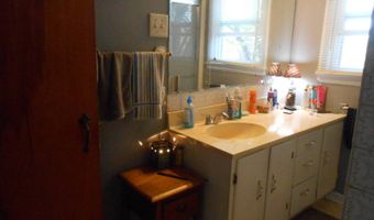 402 N College St, Albany, MO 64402