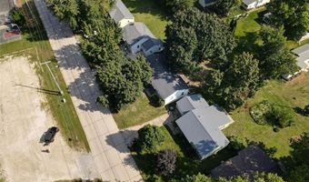 109 S Dubuque St, Anamosa, IA 52205