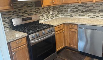 22 Oyster Bay Rd 22 D, Absecon, NJ 08201