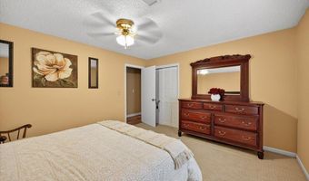 5459 Robie Dr, Macon, GA 31216