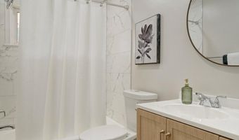 4006 JUSTINE Dr, Annandale, VA 22003