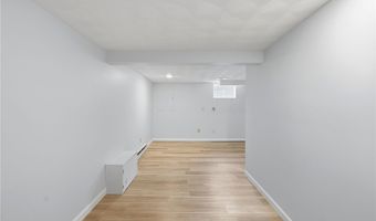 28 Fairview Ave, Cumberland, RI 02864