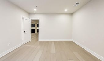 6934 RENITA Ln, Bethesda, MD 20817