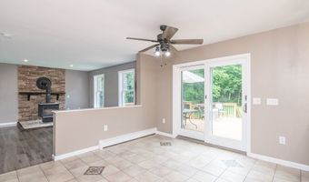 27 South St, Blandford, MA 01008