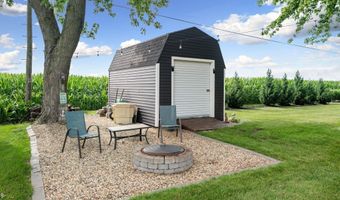 24067 540th Ave, Austin, MN 55912