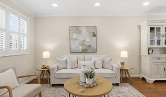 519 S FAYETTE St S, Alexandria, VA 22314