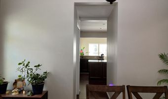 25501 EMERSON OAKS Dr, Aldie, VA 20105