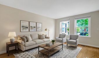3364 S WAKEFIELD St #A, Arlington, VA 22206