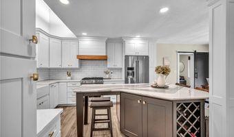 1425 Partridge Ln, Akron, OH 44333