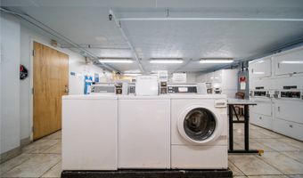 2463 Kuhio Ave 504, Honolulu, HI 96815