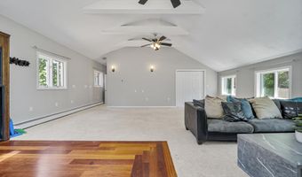 202 Shepard Home Rd, Chester, NH 03036