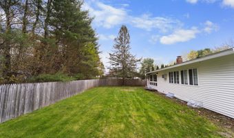 42 Sugarloaf Ln, Bangor, ME 04401