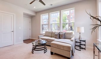 43792 MIDDLEWAY Ter, Ashburn, VA 20147