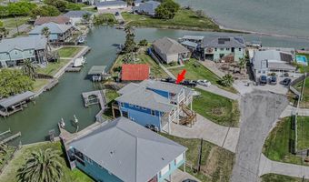 10 CLAM Dr, Rockport, TX 78382