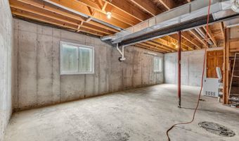 987 N 640 Rd, Baldwin City, KS 66006