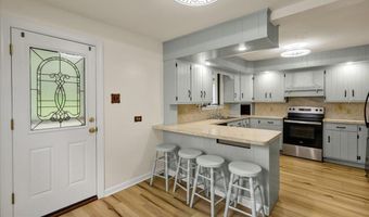 900 BUTTER Ln, Reading, PA 19606
