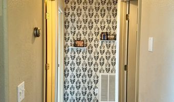 3534 Hawthorne Dr, Elko, NV 89801