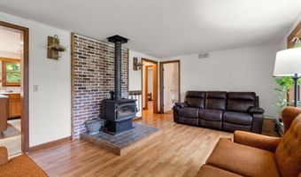 210 Rice St, Athol, MA 01331