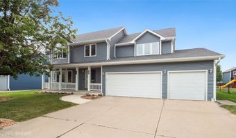 708 13th St SW, Altoona, IA 50009